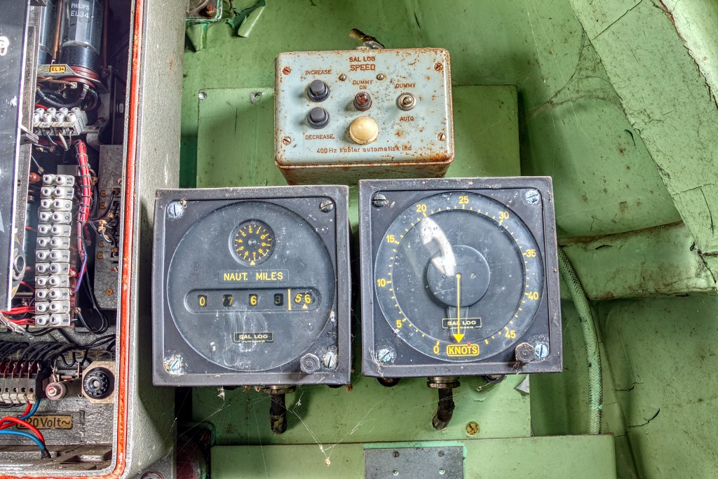 HDR urbex trash naval boats antwerpen torpedoboot torpedoboat torpilleur marine maritiem navy abandoned verlaten decay lost place places abandonne